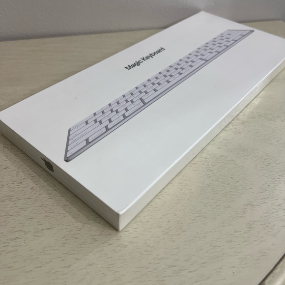 Apple Wireless Keyboard - Picture 6 of 10